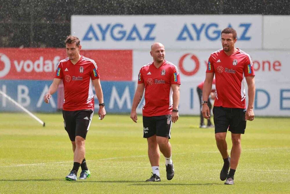 Beşiktaş, kondisyon ve taktik çalıştı