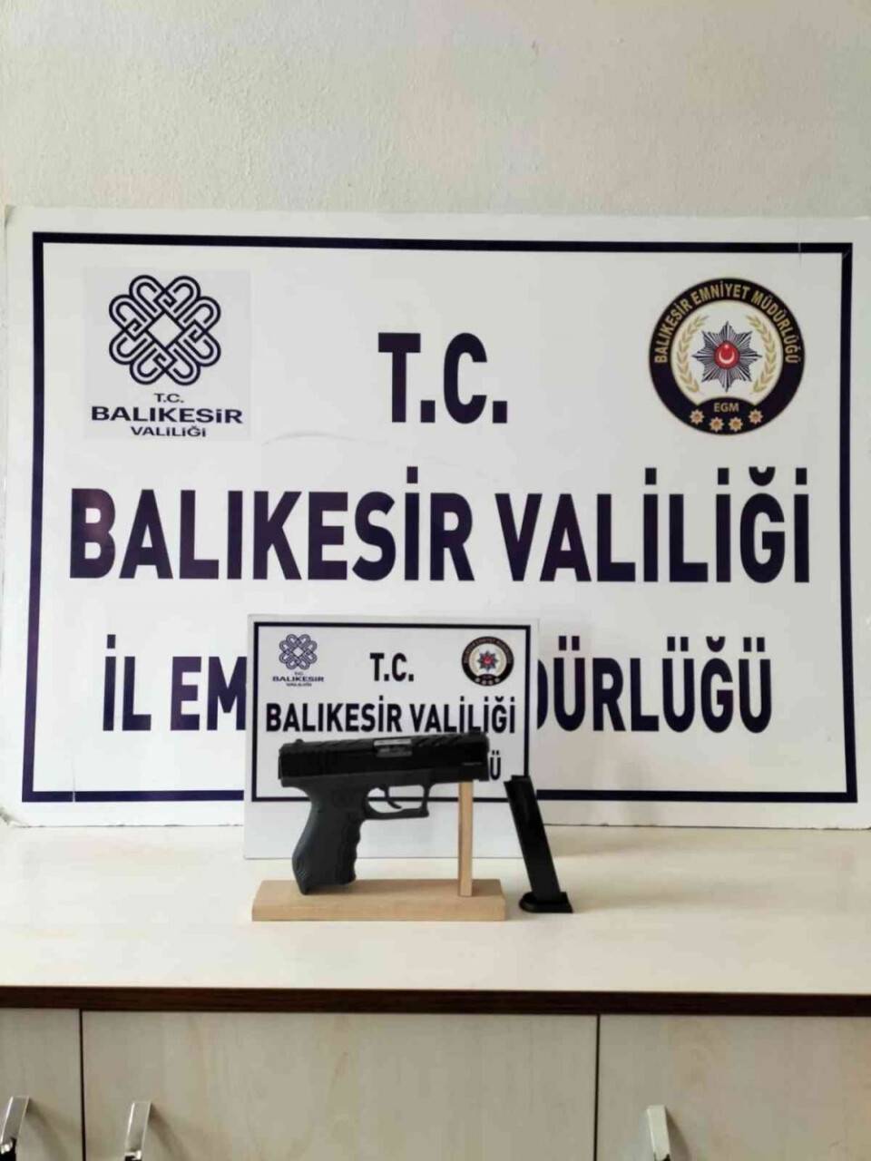 Polis ve jandarma operasyonunda gözaltına alınan 33 kişiden 7’si tutuklandı