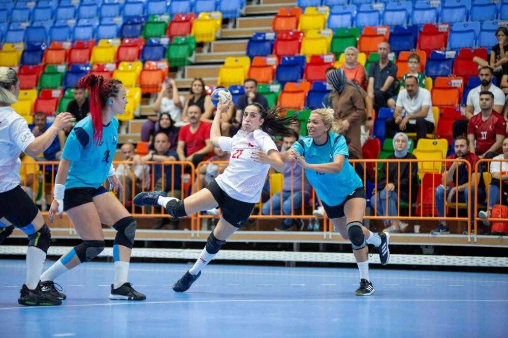 A Milli Kadın Hentbol Takımı şampiyon oldu