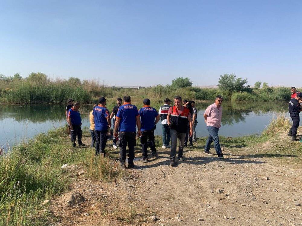 Fırat Nehri’nde kaybolan 2 gençten acı haber geldi