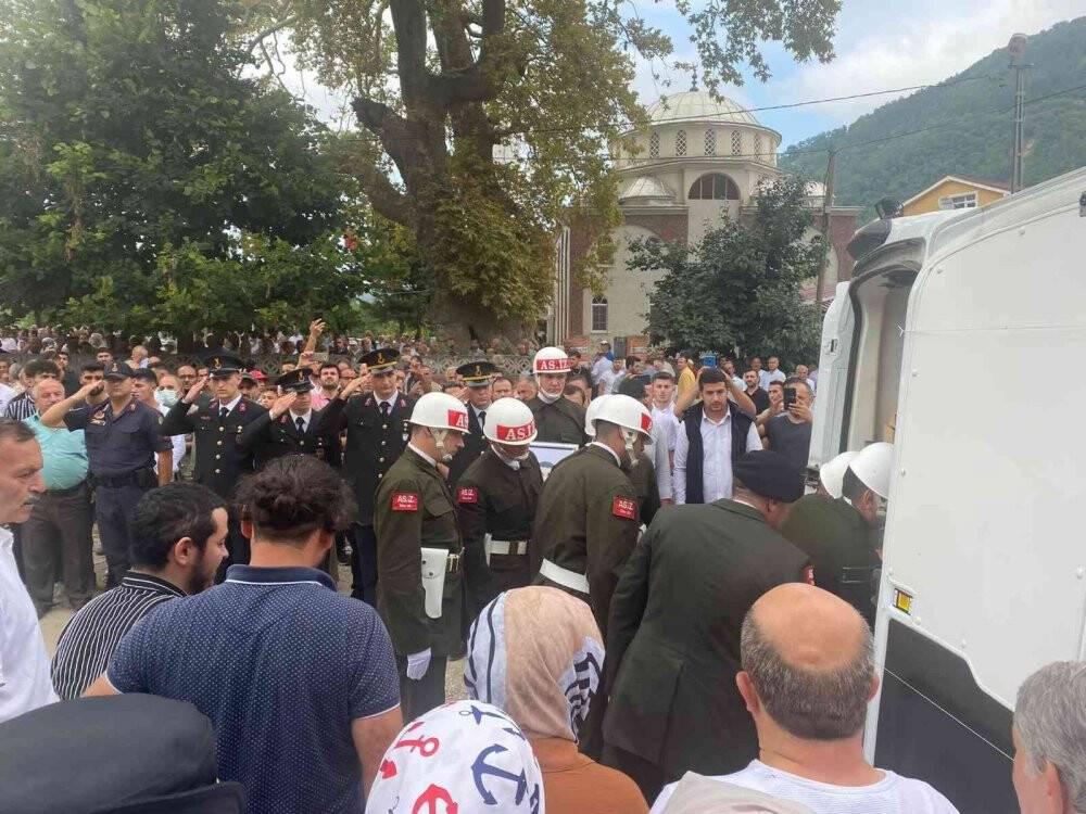 Kazada ölen uzman çavuş son yolculuğuna uğurlandı