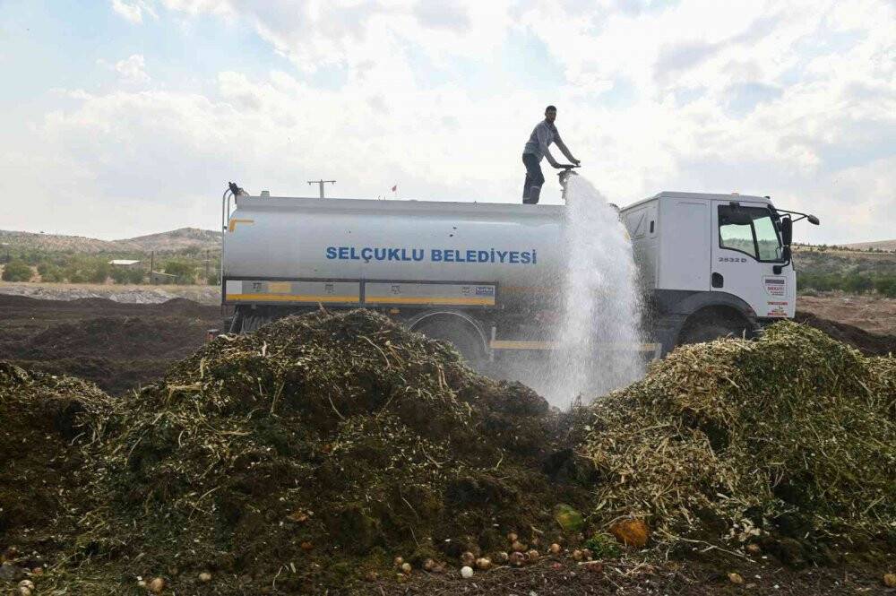 Selçuklu’da atıklar organik gübreye dönüşüyor
