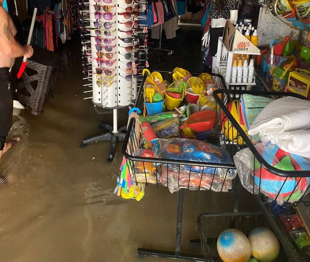 Tekirdağ’da birçok işyerini su bastı: 160 bin liralık hasar var