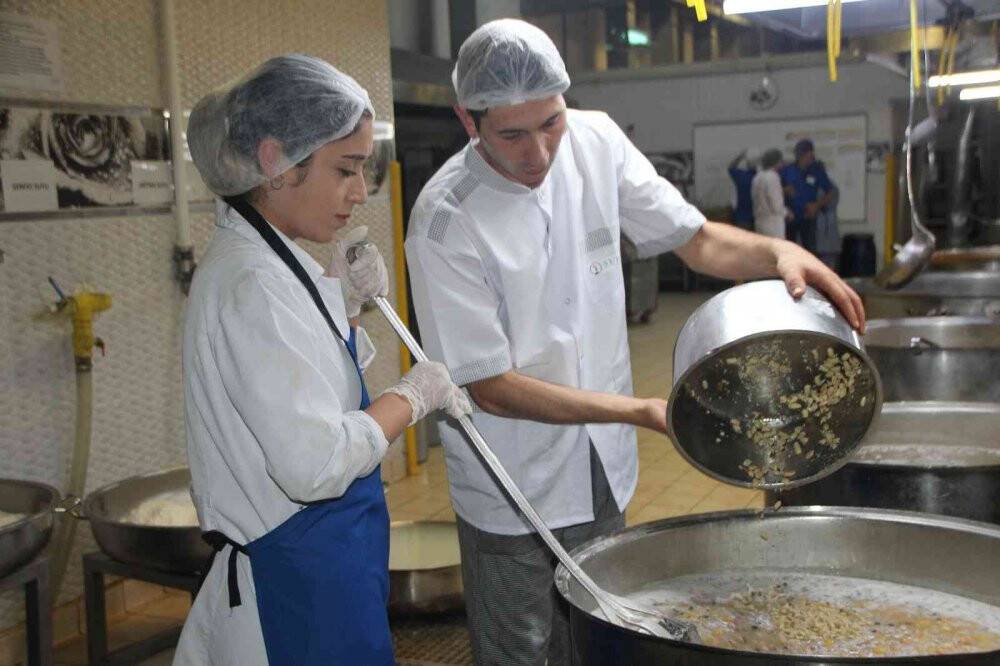 Saray lezzeti sütlü aşure