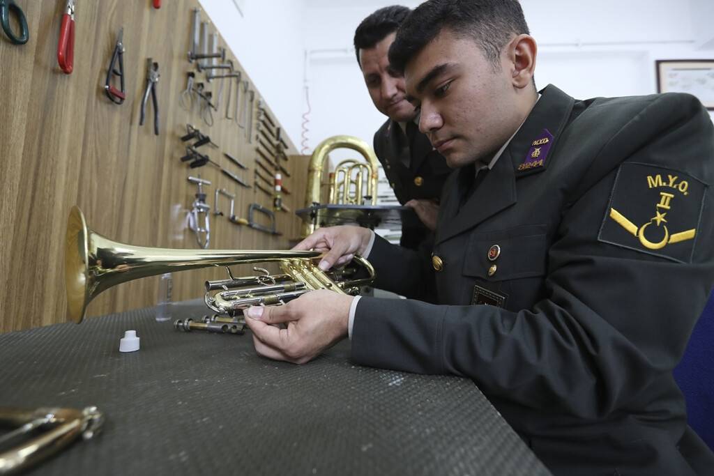 aa-20220817-28666193-28666171-bando-astsubay-meslek-yuksekokulu-191-yildir-milli-duygulara-muzigiyle-tercuman-oluyor.jpg