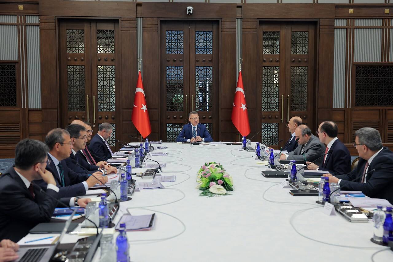aa-20220817-28667060-28667059-ekonomi-koordinasyon-kurulu-cumhurbaskani-yardimcisi-oktay-baskanliginda-toplandi-1.jpg