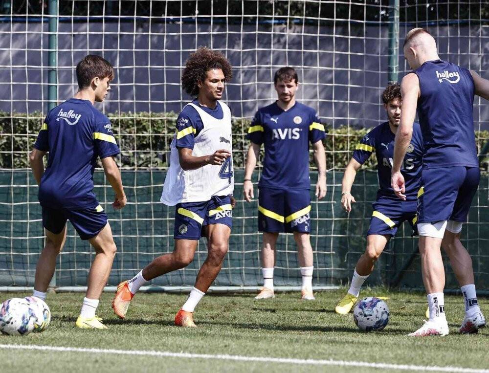 Fenerbahçe, Austria Wien maçı hazırlıklarını sürdürdü
