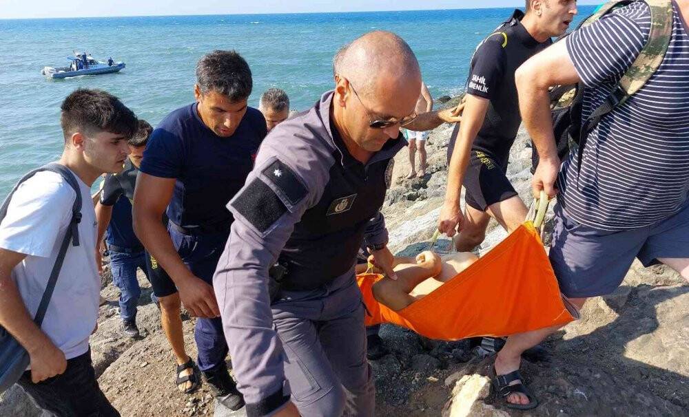 Denizde kaybolan 16 yaşındaki çocuk hayatını kaybetti