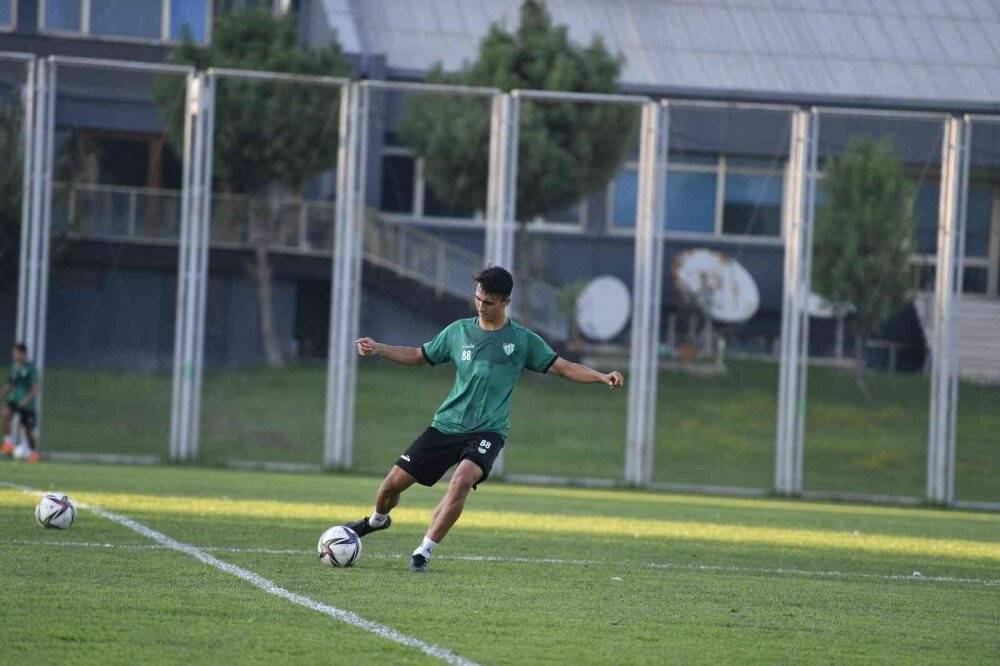 Bursaspor, yeni sezon hazırlıklarını sürdürdü