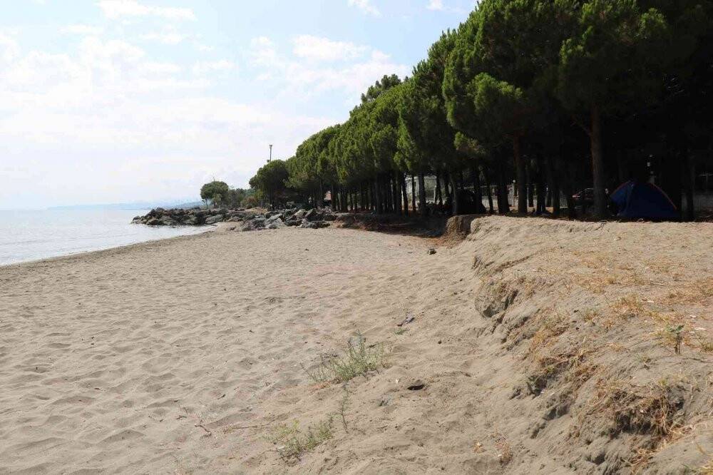 Karadeniz Samsun sahillerini yutmaya devam ediyor