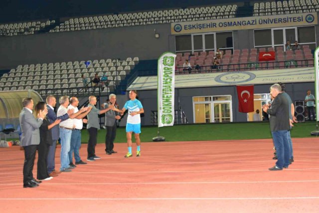 Eskişehir Gökmeydan Amatör Spor takımına profesyonel sezon açılışı