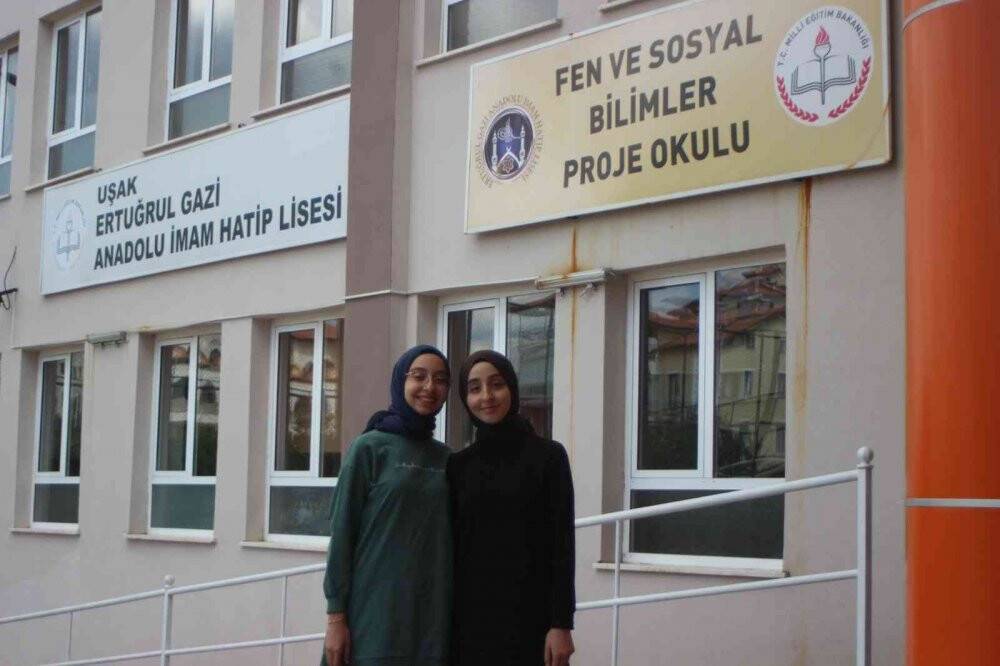 İmam Hatipli ikizler hiç dershaneye gitmeden tıp fakültesini kazandı