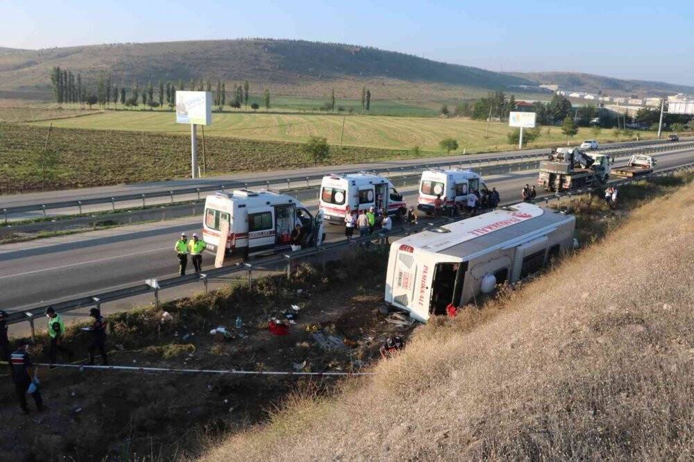 Otobüs kazasından acı haber geldi: 1 ölü, 38 yaralı
