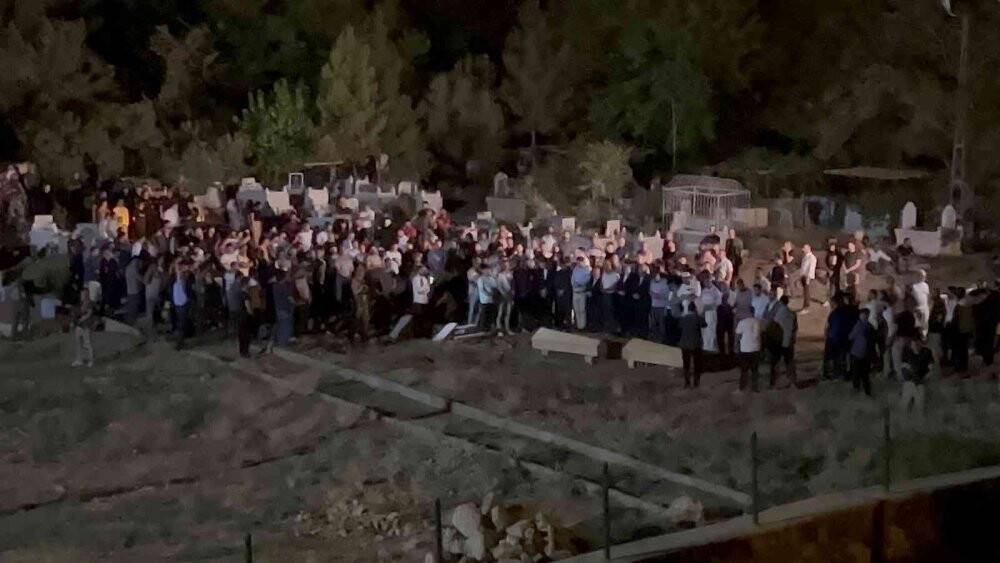 Bakan Soylu, Derik’teki kazada hayatını kaybedenlerin cenaze törenine katıldı