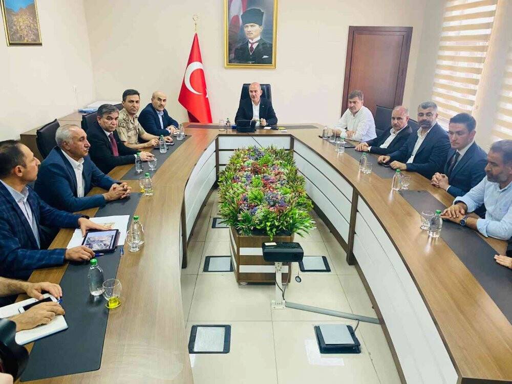 Bakan Soylu: "Şoförlerin 2’si gözaltında, kimin ihmali varsa hesabını sorarız"