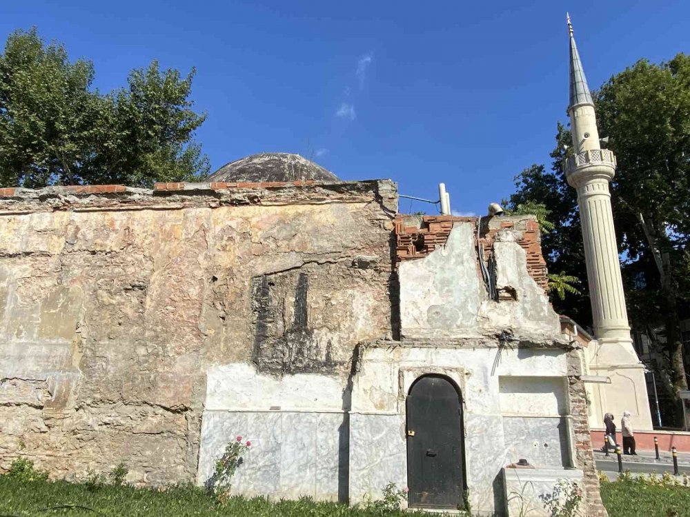 Kartal’da 200 yıllık tarihi hamam restore edilmeyi bekliyor