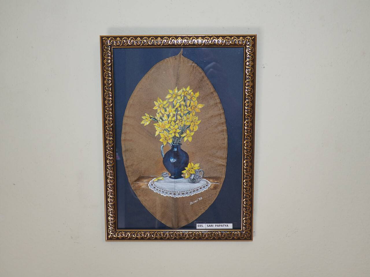 aa-20220822-28703208-28703203-kuruttugu-yapraklari-sanat-eserine-donusturuyor.jpg