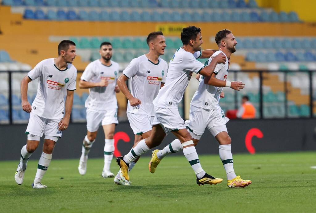aa-20220822-28706728-28706722-istanbulspor-arabamcom-konyaspor.jpg