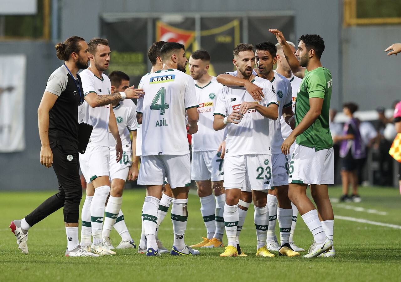 aa-20220822-28706728-28706727-istanbulspor-arabamcom-konyaspor.jpg