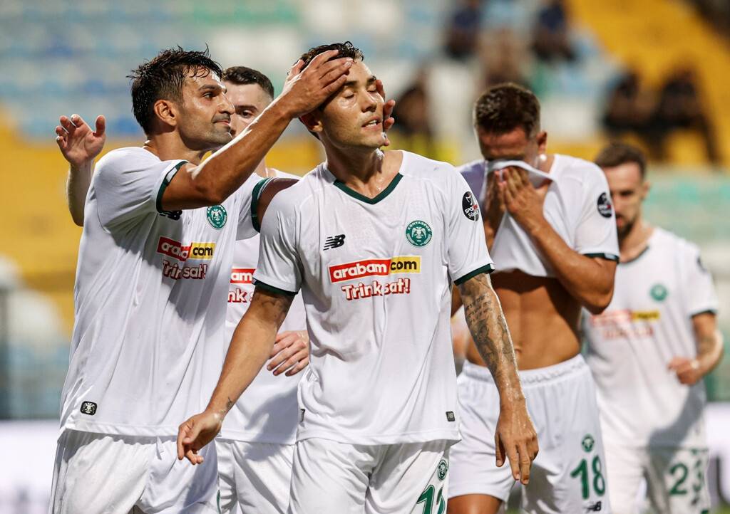 aa-20220822-28706789-28706782-istanbulspor-arabamcom-konyaspor.jpg