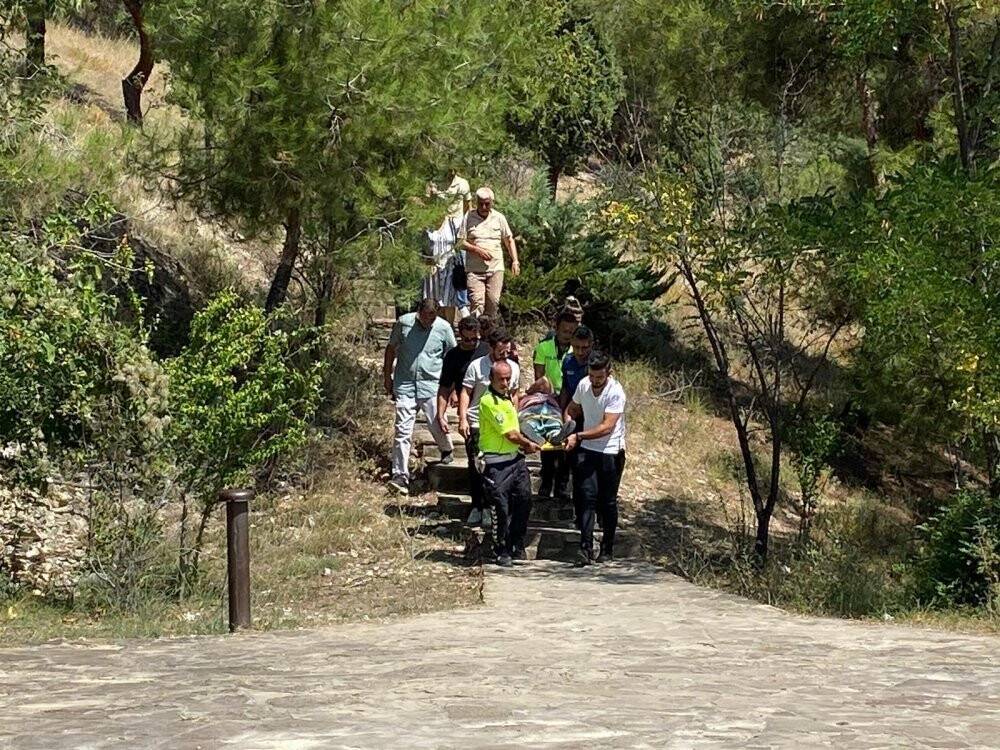 Gezmek için çıktığı Boyabat Kalesi’nden düşen şahıs yaralandı