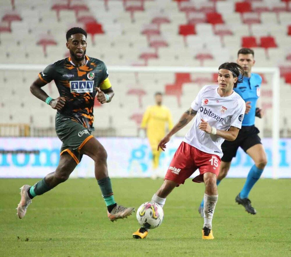 Spor Toto Süper Lig: D.G. Sivasspor: 1 - Alanyaspor: 1  (Maç sonucu)