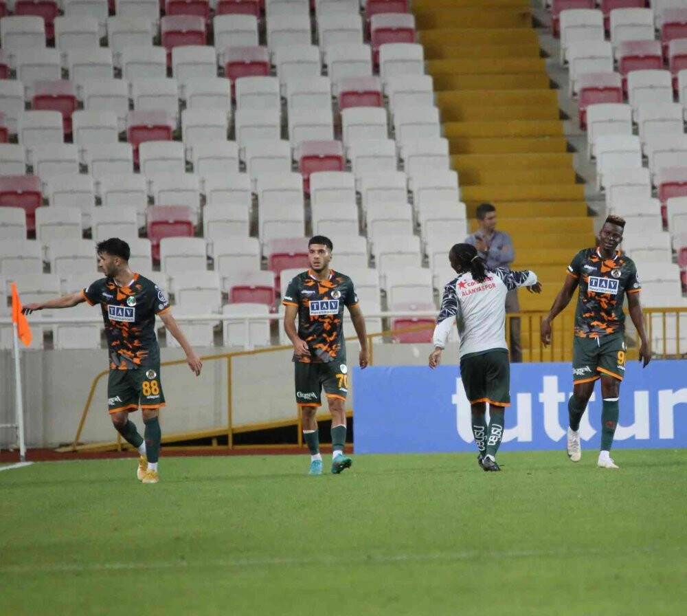 Spor Toto Süper Lig: D.G. Sivasspor: 1 - Alanyaspor: 1  (Maç sonucu)