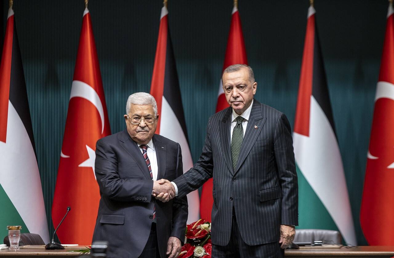 aa-20220823-28714520-28714517-turkiye-cumhurbaskani-recep-tayyip-erdogan-filistin-devlet-baskani-mahmud-abbas.jpg
