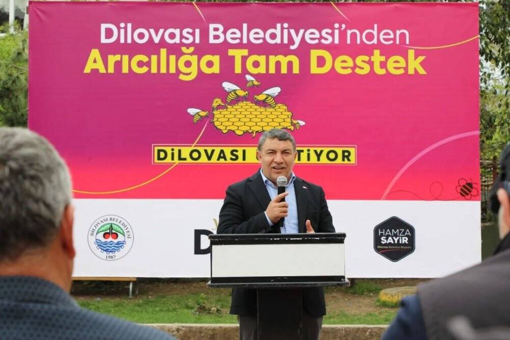 Arıcılara kovan desteği sonrası ilk hasat