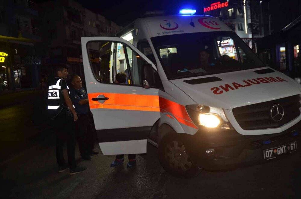 Küfür yüzünden çıkan kavgada birbirlerini yaraladılar