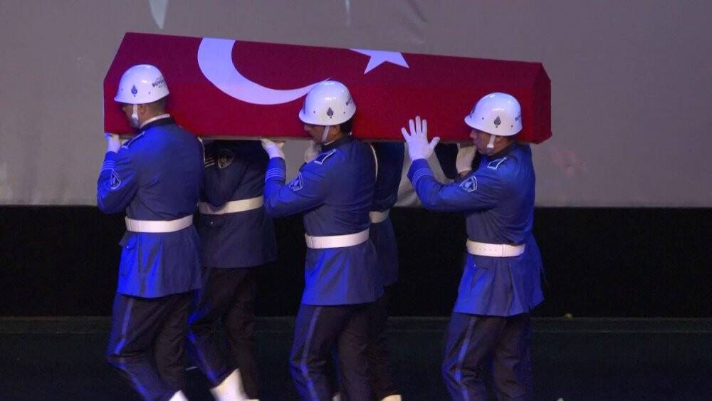 Ünlü oyuncu Civan Canova için Mecidiyeköy Büyük Sahne’de tören düzenlendi