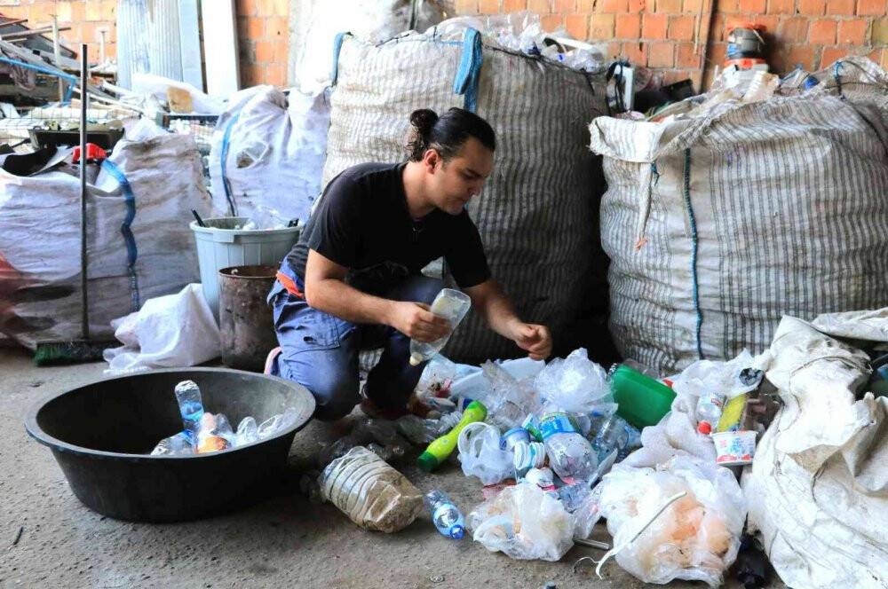 Yaptığı yazılımla işitme engellilere umut oldu