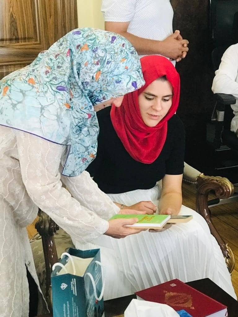 Yunan vatandaş Kelime-i Şehadet getirerek Müslüman oldu