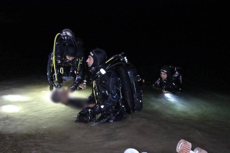 Karaman’da baraja düşen hafif ticari araçtan acı haber: Sürücünün cesedi 7 saatlik çalışmanın ardından çıkarıldı