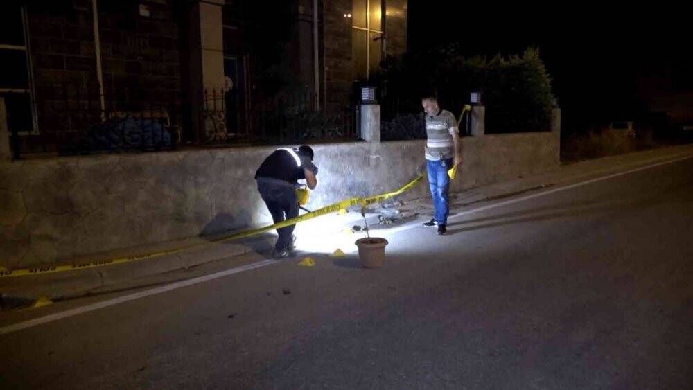 Ticaret Borsası kurşunlandı