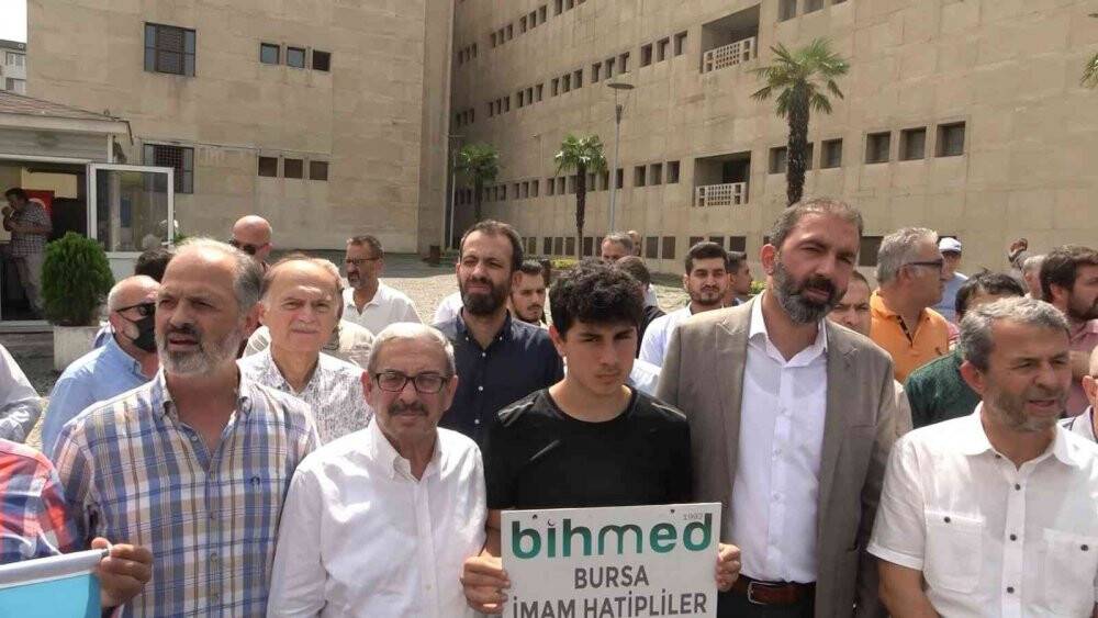 Bursalı imam hatiplilerden Gülşen’e suç duyurusu