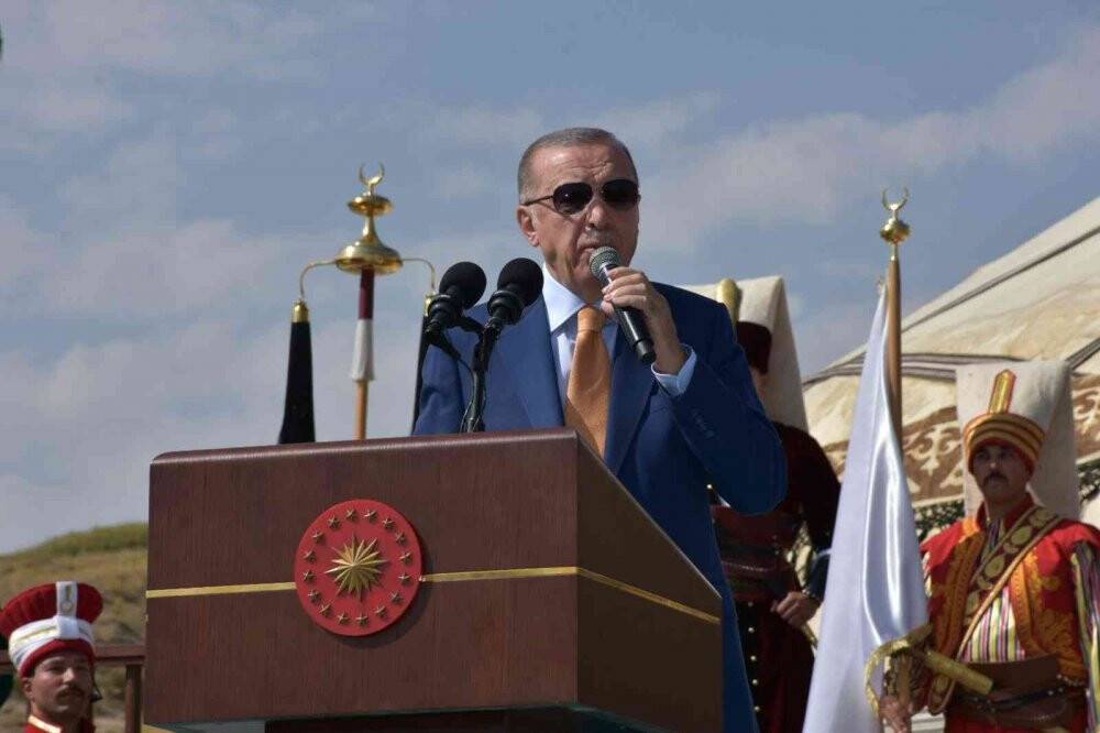 Cumhurbaşkanı Erdoğan: “Bir gece ansızın gelebiliriz”