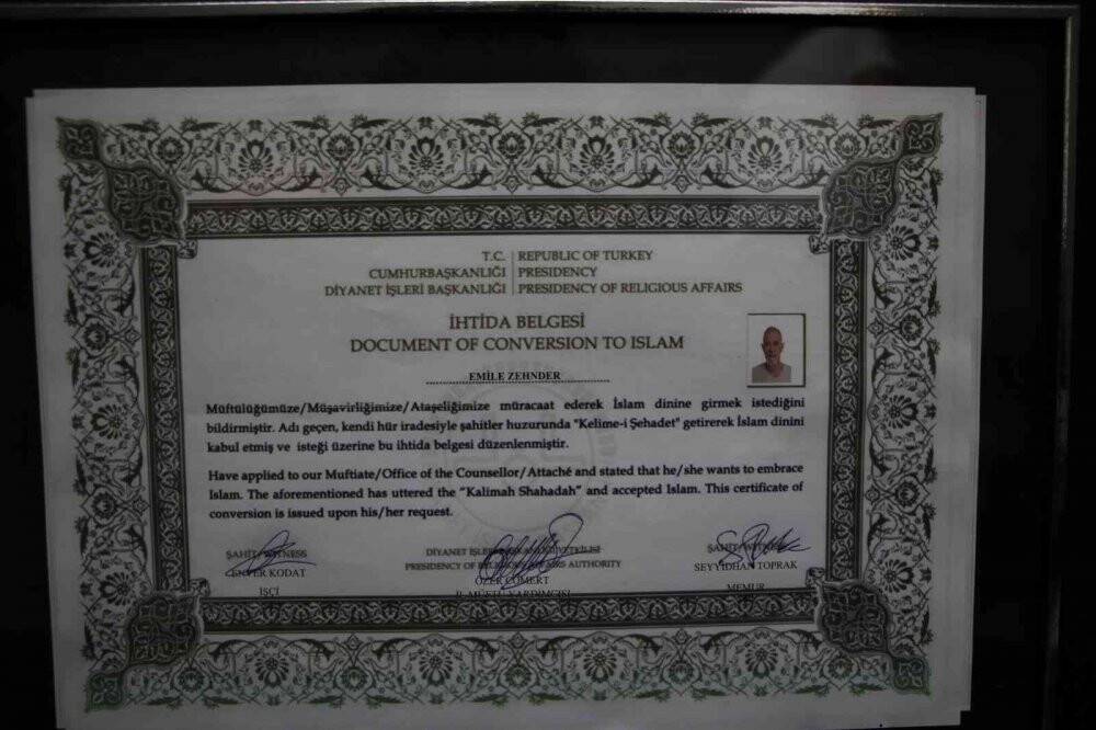 Fransa’dan geldiği Elazığ’da Müslüman oldu