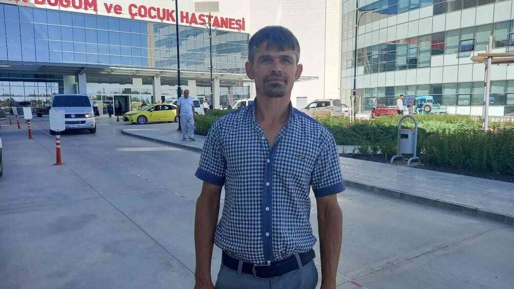 Sokak köpeklerinin saldırısına uğrayan çocuk yoğun bakımda