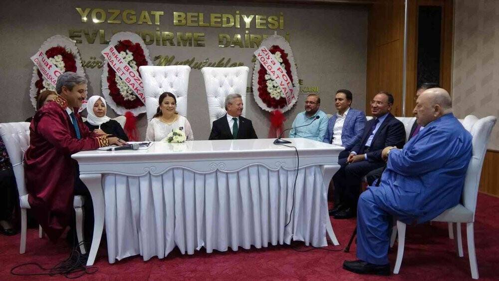Bakan Bozdağ, nikah şahidi oldu