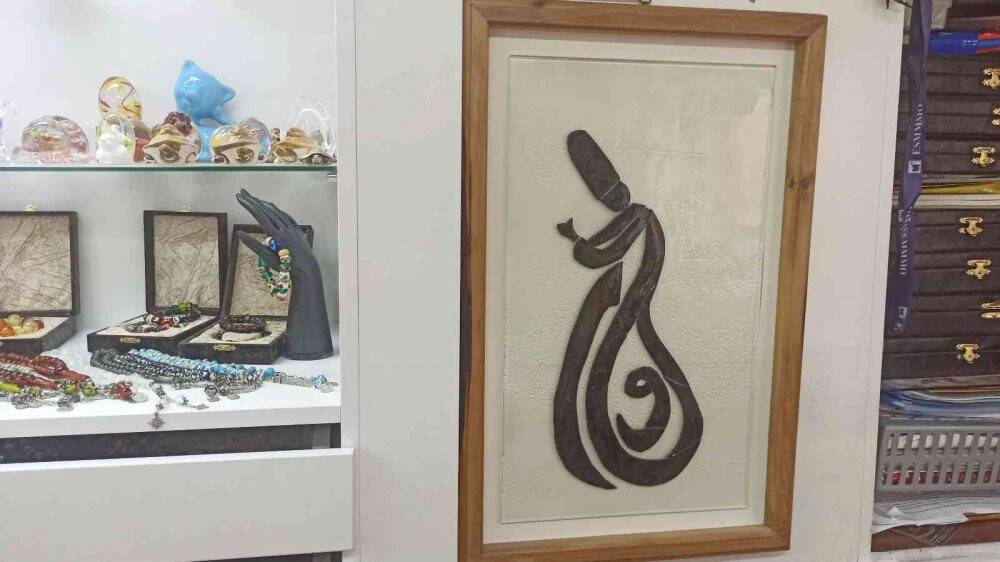 Eskişehir’de yapılan camdan süs eşyaları yurtdışından büyük talep görüyor