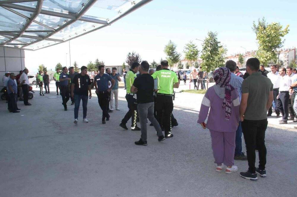 Fırının yakınında kiralık dükkan bakan fırıncıya kurşun yağdırdı