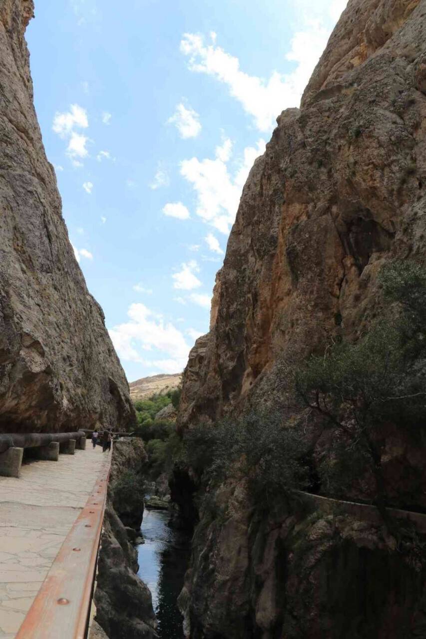 Saklı kalmış cennet, görenleri cezbediyor