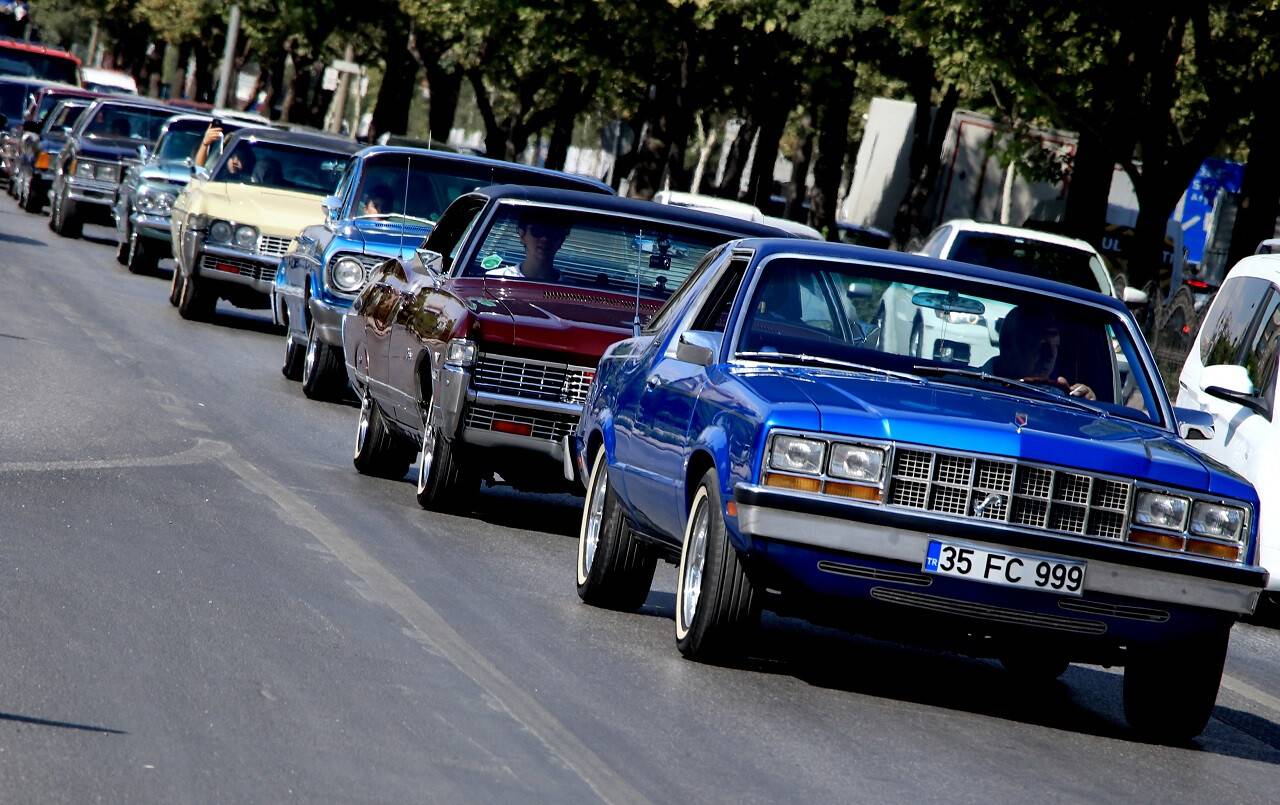 aa-20220828-28749817-28749808-konyada-klasik-otomobil-tutkunlarindan-30-agustosa-ozel-konvoy.jpg