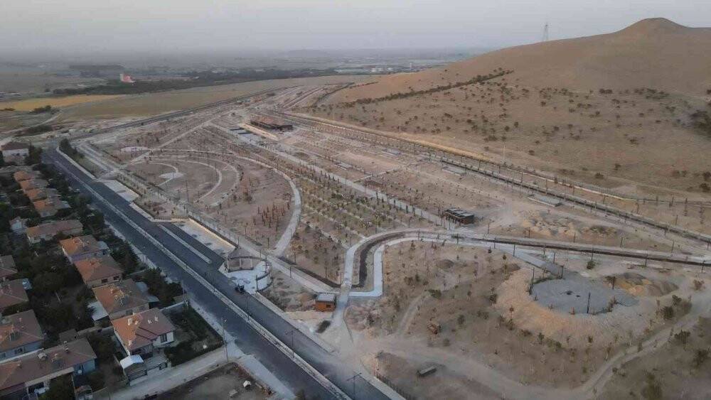 Başkan Altay, Konya’nın en büyük millet bahçesinde incelemelerde bulundu