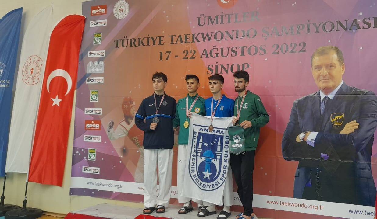 karatayli-taekwondocu-turkiye-3uncusu-oldu-2.jpg
