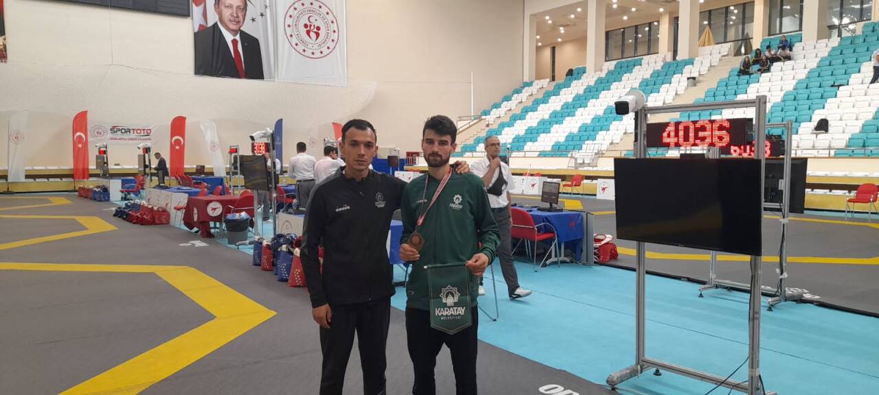 karatayli-taekwondocu-turkiye-3uncusu-oldu-3.jpg