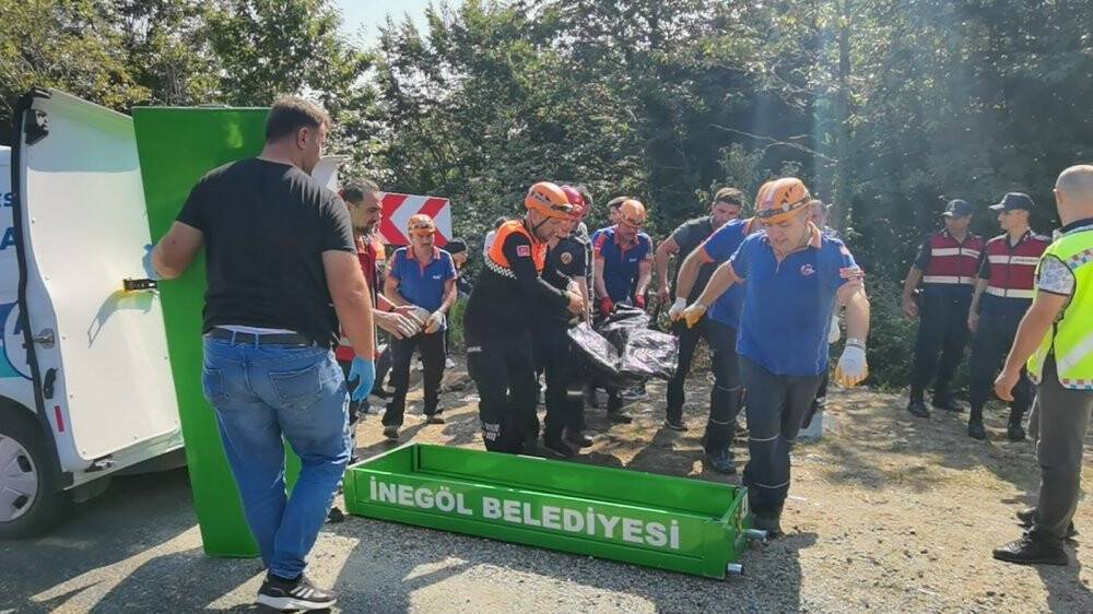 Tur otobüsü kazasında ölü sayısı 5 oldu