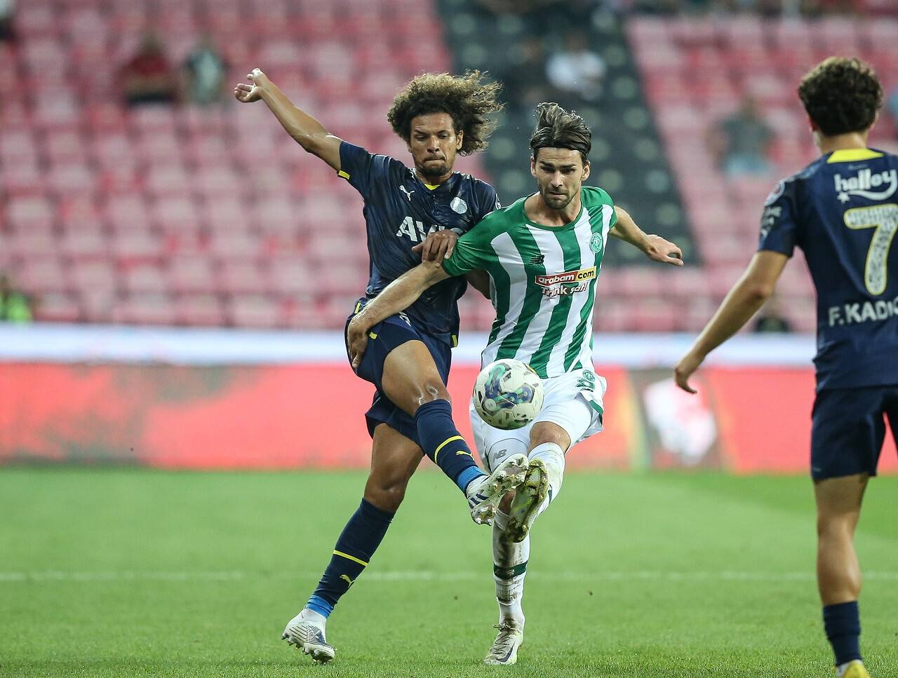 aa-20220829-28758737-28758733-arabamcom-konyaspor-fenerbahce.jpg