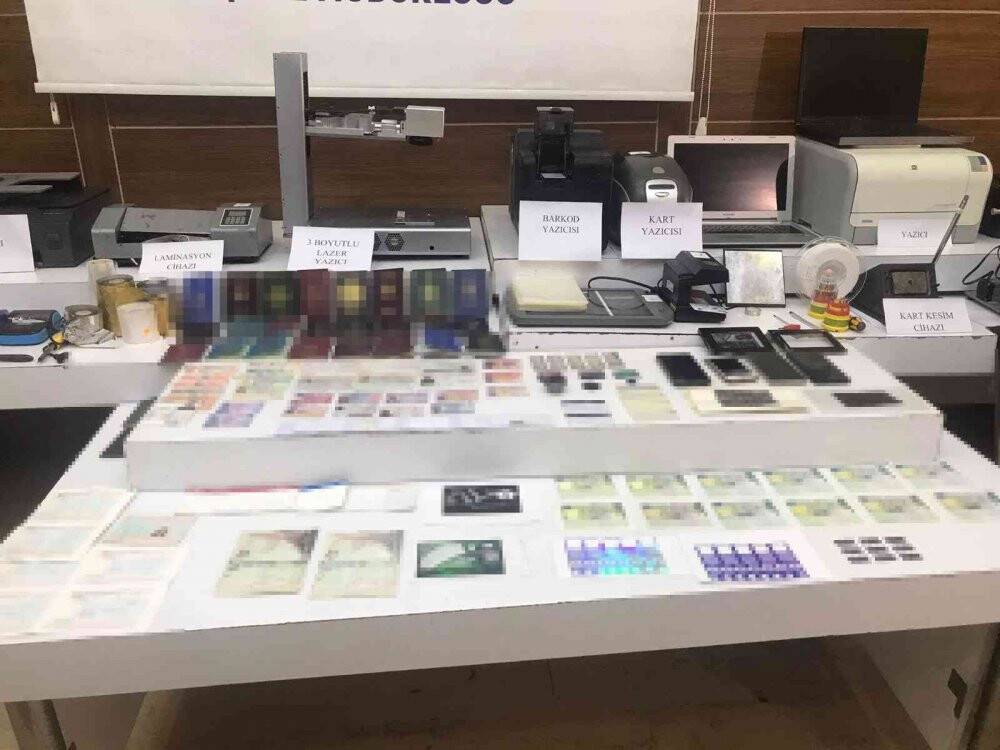 Fatih’te sahte belge düzenleyen şebekeye operasyon